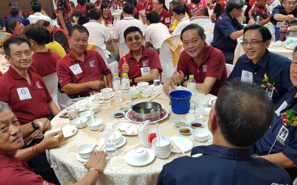 ภาพบรรยากาศพิธีทำบุญเลี้ยงพระเนื่องในโอกาสวันขึ้นปีใหม่และทำบุญประจำปีอาคารสมาคมฯ พิธีแสดงมุทิตาจิตต่อนักศึกษาเก่าฯ รุ่นที่ 8 และรุ่นพี่ที่เกษียณ