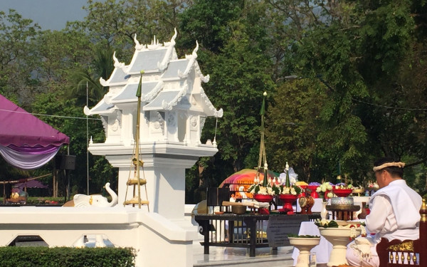 ภาพบรรยากาศงานสมโภชศาลพระภูมิหลังใหม่