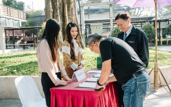 (26-01-63) นักศึกษาเก่าดีเด่น มหาวิทยาลัยเชียงใหม่ ประจำปี 2562