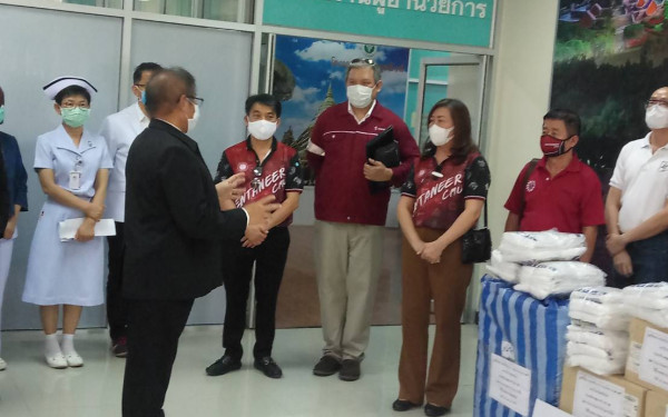 (27-04-63) โครงการช้างเหล็กกระทืบโควิด-19 เฟส 1)ให้รพ.นครพิงค์ จ.เชียงใหม่