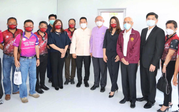 (12-05-63) มอบห้องตรวจปลอดเชื้อ และห้องหัตถการแรงดันลบ