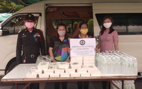 04.06.63 แจกข้าวกล่องให้กับผู้ประสบภัยโควิด-19_@วัดพระศรีฯบางเขน
