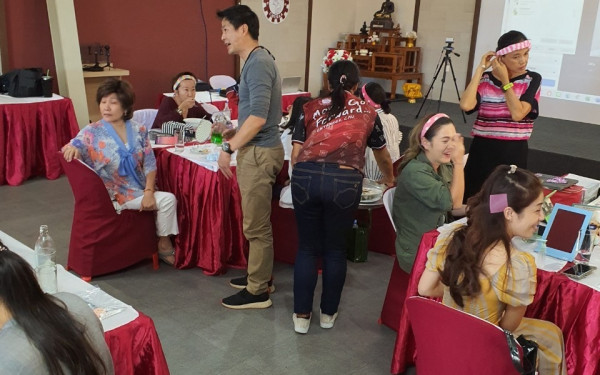 21.06.63 ภาพกิจกรรม Workshop เรียนการแต่งหน้าเพื่อส่งเสริมบุคลิกภาพและโหวงเฮง