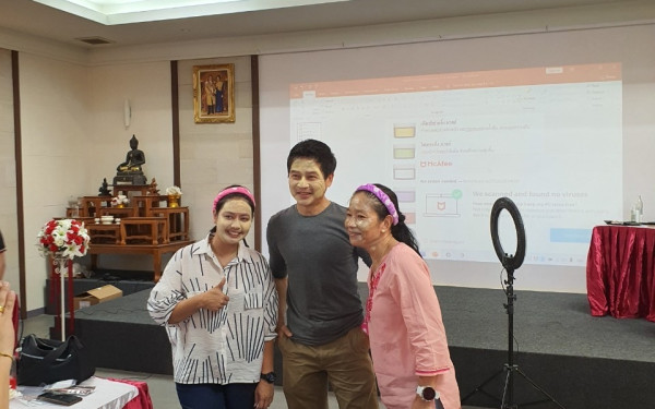 21.06.63 ภาพกิจกรรม Workshop เรียนการแต่งหน้าเพื่อส่งเสริมบุคลิกภาพและโหวงเฮง
