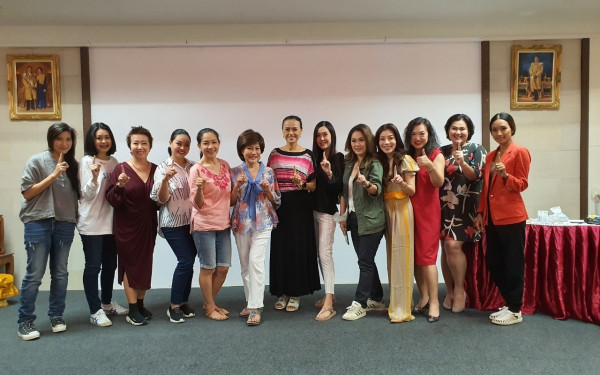 21.06.63 ภาพกิจกรรม Workshop เรียนการแต่งหน้าเพื่อส่งเสริมบุคลิกภาพและโหวงเฮง