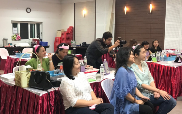 19.07.63 ภาพกิจกรรม Workshop เรียนการแต่งหน้าเพื่อส่งเสริมบุคลิกภาพและโหงวเฮง ครั้งที่ 2