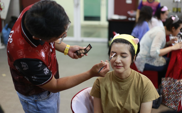 19.07.63 ภาพกิจกรรม Workshop เรียนการแต่งหน้าเพื่อส่งเสริมบุคลิกภาพและโหงวเฮง ครั้งที่ 2
