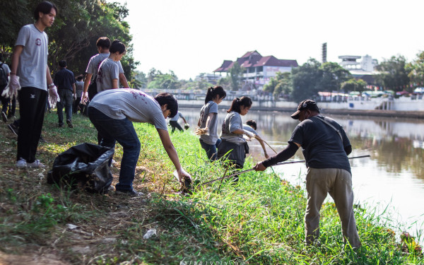 23-11-61 วิศวฯบำเพ็ญ : เก็บกระทง ณ ริมน้ำปิง